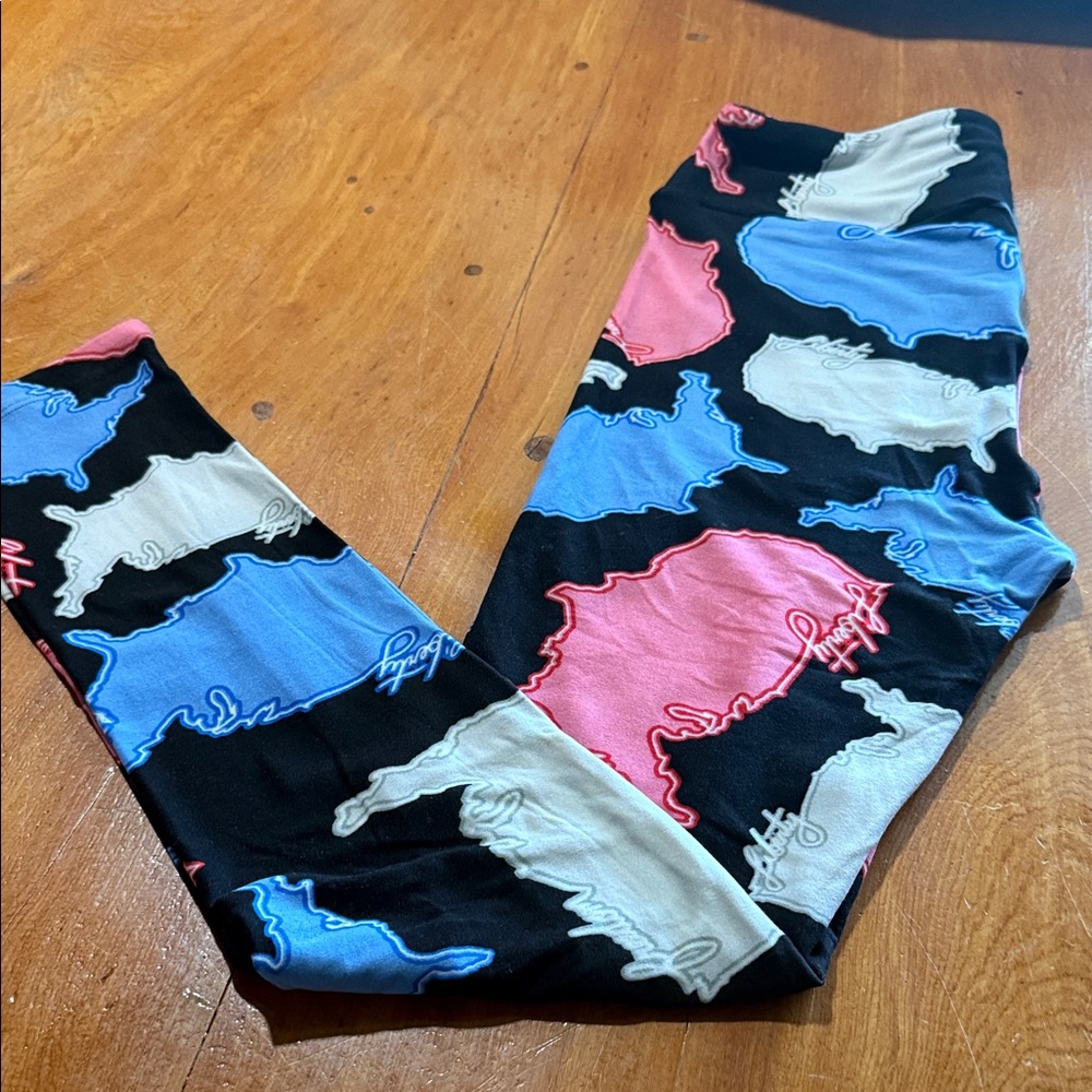LuLaRoe One Size Leggings with Red White & Blue US maps on Black Background